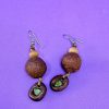 Aros Artesanales – Texturas Terrosas y Vidrio Verde