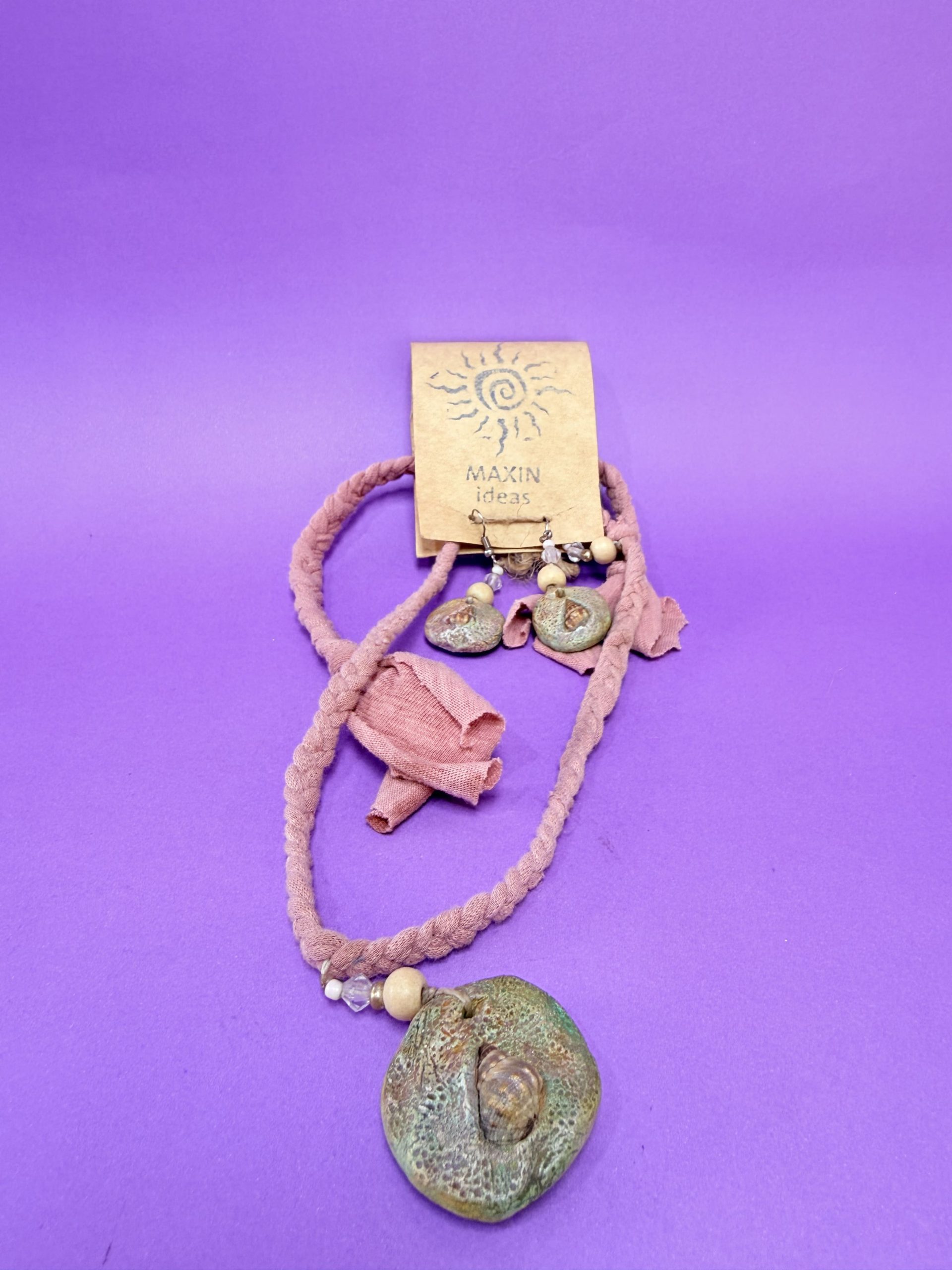 Conjunto Artesanal – Collar y Aros Caracol y Pátina Verde